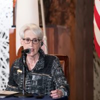 Subsecretaria de estado de EU prepara en México reunión de líderes de América del Norte