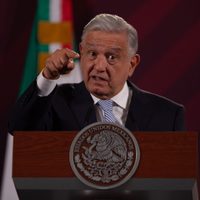 “Intromisión abusiva y prepotente”, el espionaje de EU a la Sedena y la Marina: AMLO