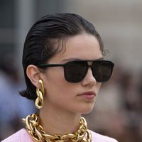 A revisar el placard de las abuelas: el accesorio clave que necesitás sumar a tus looks en este 2025