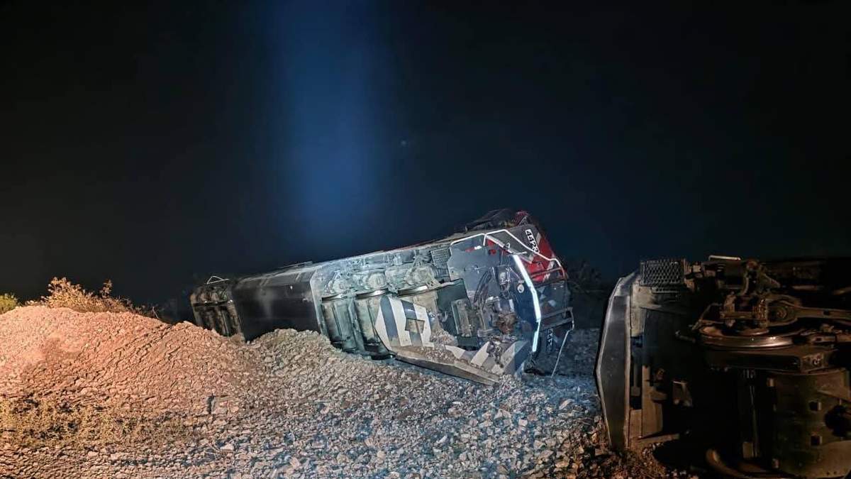 Dos locomotoras de Ferrosur se descarrilaron en Cumbres de Acultzingo, Veracruz