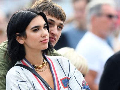 ¿Quién más guapo? Mirá como se aparecieron Dua Lipa y su novio en internet