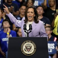¿Qué piensan los latinos de Kamala Harris? Esto es lo que dicen expertos