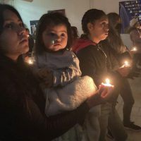 Migrantes varados en la frontera de México y EU celebran Navidad
