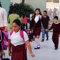 La SEP deja una primaria sin maestros; sanciona a todo el plantel por participar en protestas
