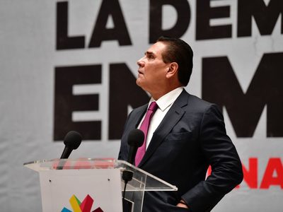 Aureoles anuncia que llevará a Europa pruebas de la "narcoelección" en Michoacán