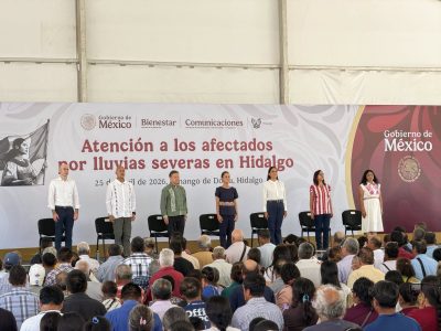 Pobladores señalan falta de medicinas y personal de salud durante evento de Sheinbaum en Hidalgo