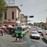 Asaltan un Sanborns en la Doctores; detienen a un menor