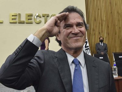 Tribunal Electoral asesta revés al Plan B y ordena la restitución de Edmundo Jacobo en el INE