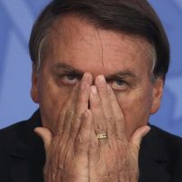 La Justicia de Brasil prohibió a Jair Bolsonaro usar las cuentas oficiales para autopromocionarse