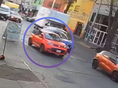 Intento de secuestro en Naucalpan moviliza a locatarios tras escuchar gritos (VIDEO)