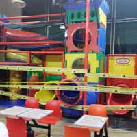 Colapsa estructura de juegos de McDonald's en la alcaldía Benito Juárez y deja a siete niños heridos