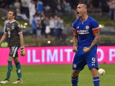Cruz Azul, regresa a una final; vence 1-0 al Monterrey