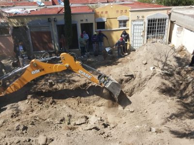 Localizan al menos ocho cadáveres en una fosa clandestina en Zumpango, Edomex