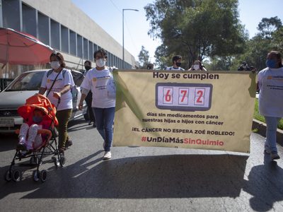Sin recursos para viajar a la CDMX, padres de niños con cáncer pedirán a FGR aplazar audiencia