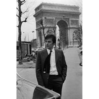 Era “un monumento francés”, así rindió homenaje Macron al actor Alain Delon
