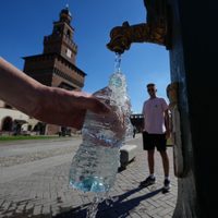 Hallan cerca de 250 mil partículas de nanoplásticos en un litro de agua embotellada
