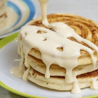 Transformá la hora del mate y prepará estos waffles de roll de canela, fáciles e irresistibles