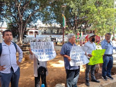 Exigen liberar a candidato a presidencia municipal y a su esposa, detenidos sin orden de aprehensión