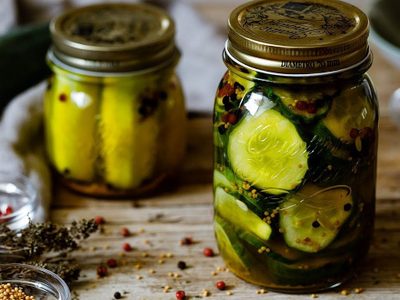 Pepinos a la vinagreta: muy fáciles de hacer para picotear con pocos y económicos ingredientes
