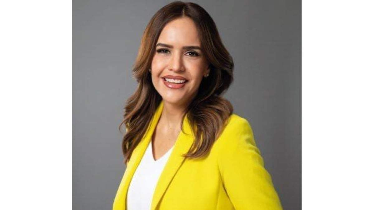 Clara Luz Flores, candidata de Morena en NL