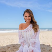 Pampita impone tendencia con su look total white: los nuevos shorts que serán furor esta primavera