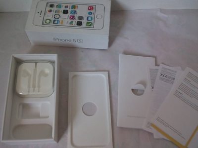 Desempolvá la caja de celular vacía que tenés en el placard: creá esto tan coqueto para guardar tus joyas