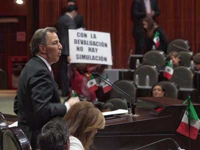El fantasma de Videgaray se placea en San Lázaro durante comparecencia de Meade
