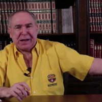 Dictan arresto domiciliario con vigilancia policial a expresidente de Ecuador