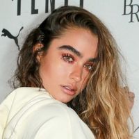¡Dios mio! Sommer Ray se deja fotografiar como nunca antes. ¡Tenía calor!