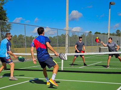 Para los amantes del pádel: cómo es el Pickeball, el deporte que es furor en EE.UU y que practican las celebridades