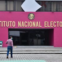 El INE formaliza pérdida de registro del PES, RSP y Fuerza por México