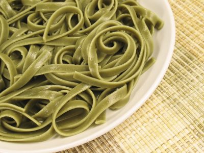 Fideos verdes: la receta fácil, barata y rendidora que las abuelas preparaban en poco tiempo
