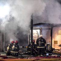 Incendio y explosión en Villa Crespo: fallecieron 2 bomberos y otros 6 debieron ser internados