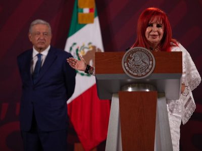AMLO respalda a Layda Sansores ante las protestas por agresiones a policías en Campeche