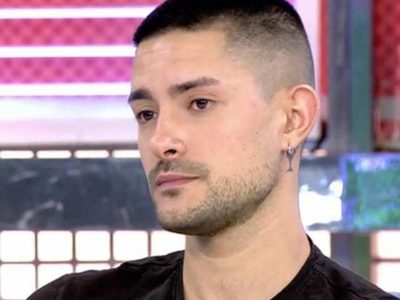 Completamente enamorado: Aitor Molinero presentó a su novia y dejó sorprendida a Adara