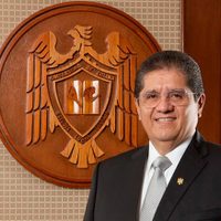Vía "fast track" se reelige rector de Universidad de Colima
