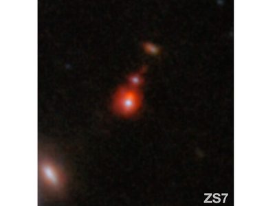 Telescopio Webb descubre fusión de dos enormes agujeros negros que datan del principio del universo