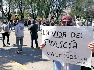 En videos: así se vivió el segundo día de protesta de la Policía bonaerense