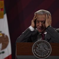 AMLO va por exfiscal del caso Ayotzinapa, Omar Gómez Trejo