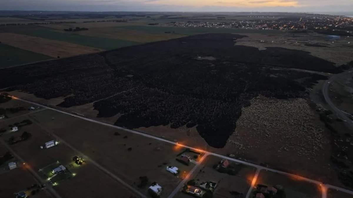 El incendio forestal ocurrido este lunes en la zona de El Marquesado
