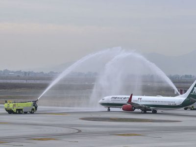 “Sigue volando alto la Transformación”: así celebró Sheinbaum el relanzamiento de Mexicana