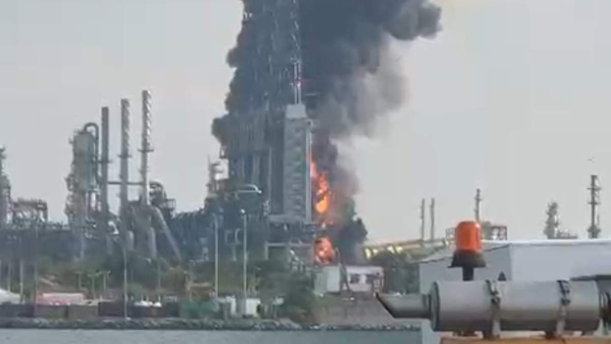 El incendio en la refinería de Dos Bocas