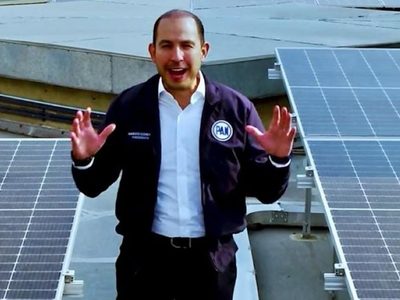 PAN reta a López Obrador y a Morena a instalar paneles solares gratis para generar electricidad