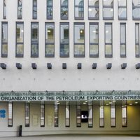 La OPEP+ recortará su producción en 2 millones de barriles diarios