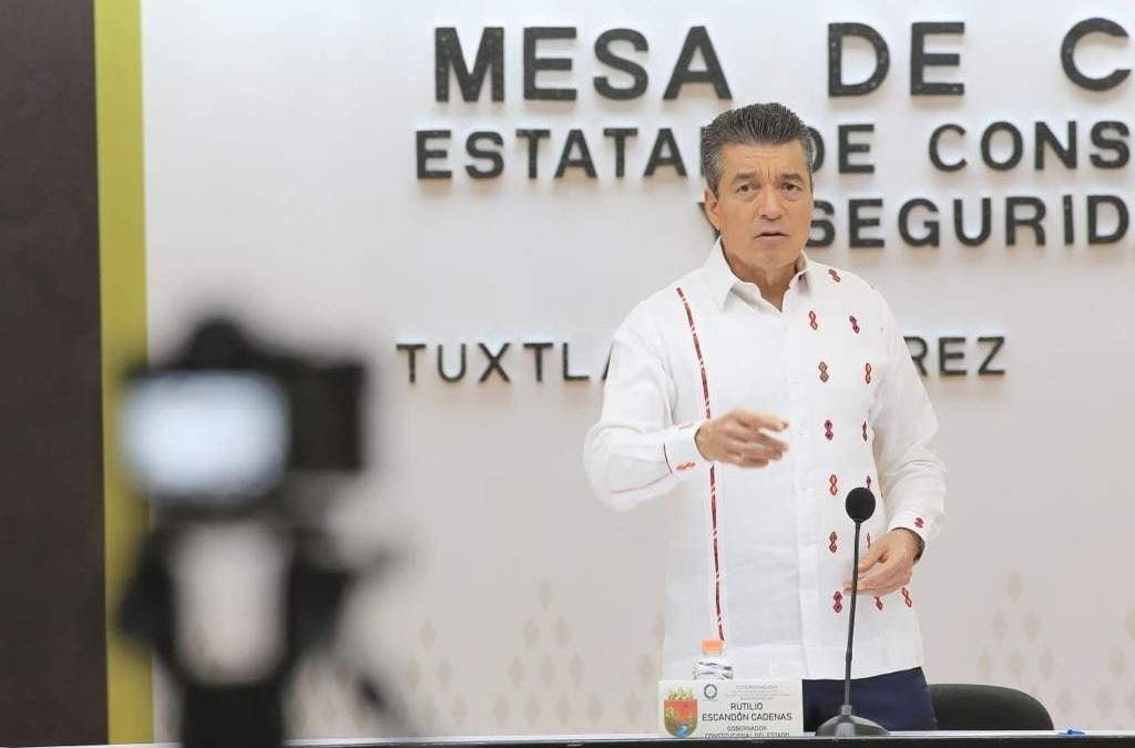 División en su partido
