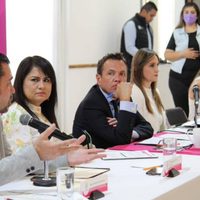 SFP presenta denuncia ante la FGR contra alcalde de Guadalajara por renta irregular de patrullas