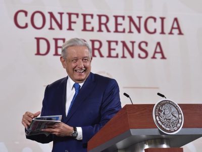 Elección 2024: AMLO afirma que reunión con Sheinbaum fue por temas familiares
