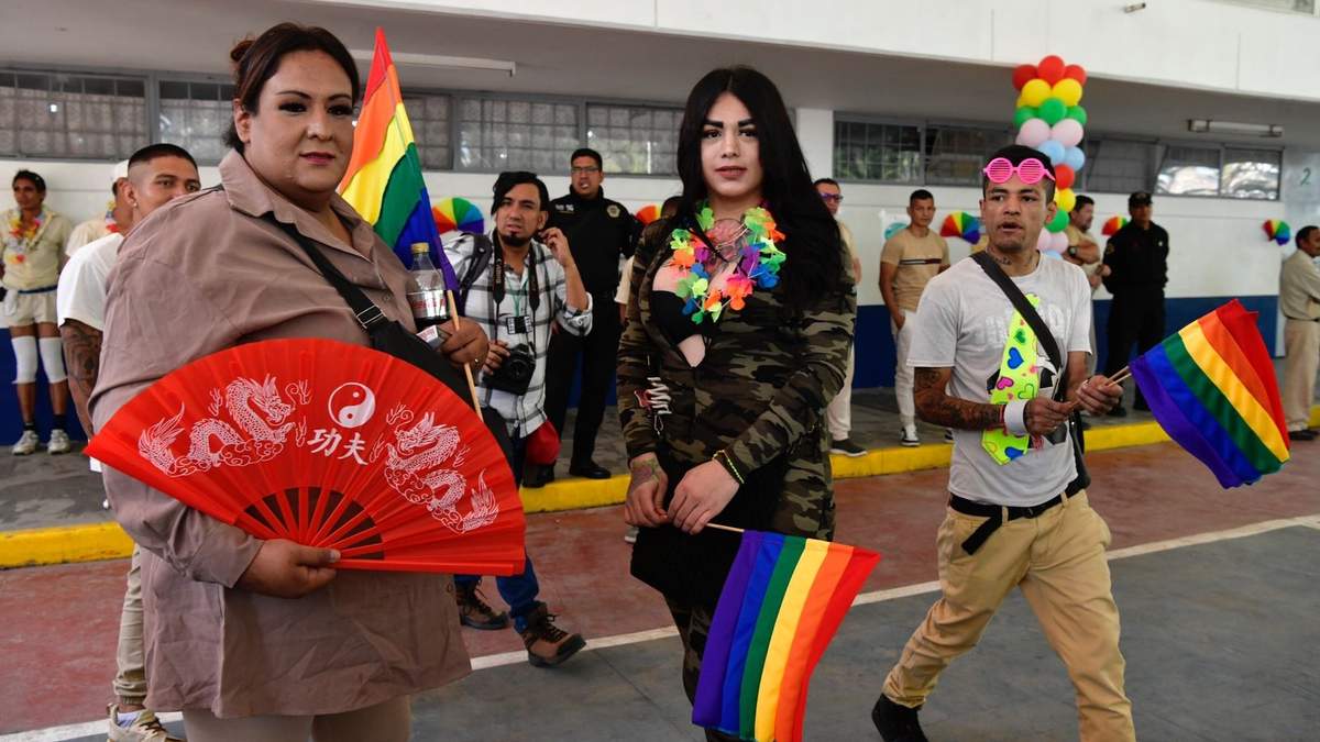 Celebración del orgullo LGBTIQ+ en el Reclusorio Oriente