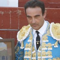 Lo hicieron vestir al vicio: la inesperada noticia que Enrique Ponce recibió de último momento