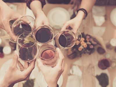 Día del Amigo: enterate qué localidades permitirán los festejos y reuniones sociales